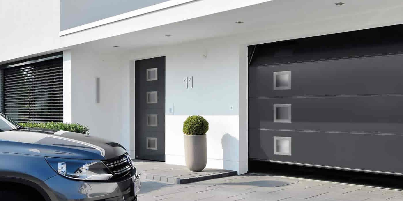 garage door suppliers Farnworth